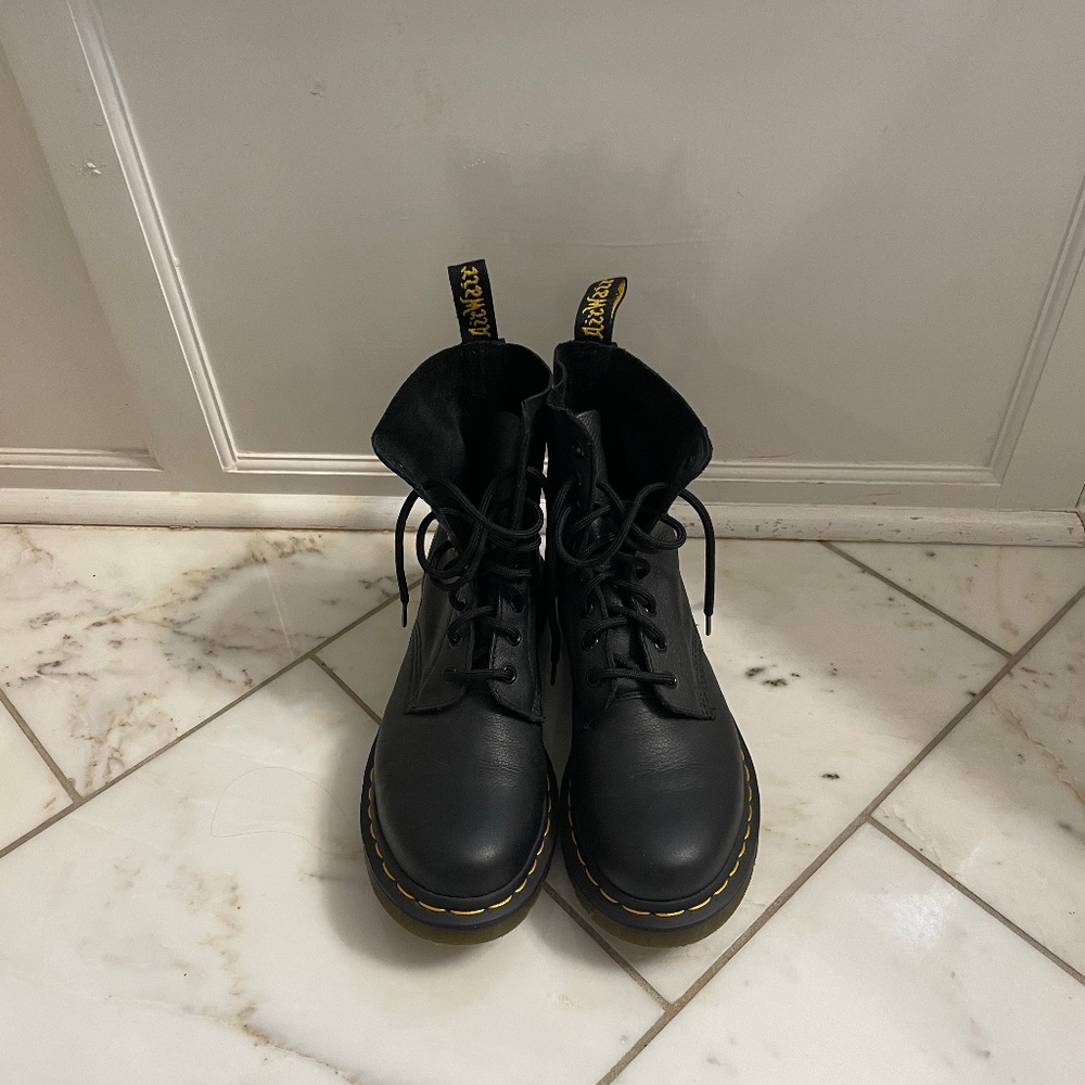 DR. MARTENS 1460 WOMEN'S PASCAL VIRGINIA LEATHER BOOTS